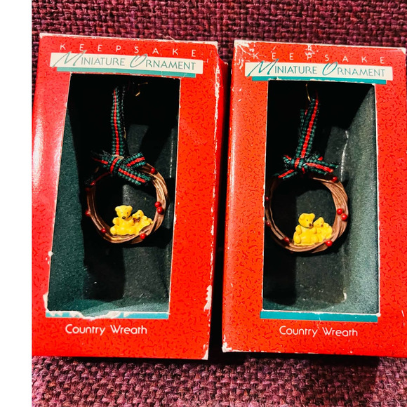 Vintage Hallmark Christmas Miniature Country Wreath 1988 - Picture 1 of 4